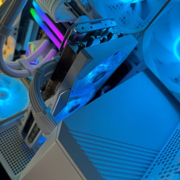 Imperator White (Ryzen 7 7700X, RX 7800 XT, 32GB DDR5, 1TB) - Image 2